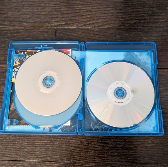 LIKE NEW Transformers Blu-ray movie collection (set of 4) - Picture 12 of 15